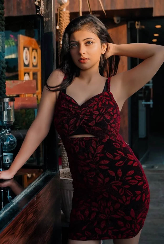 Mohini Indipendent Escorts