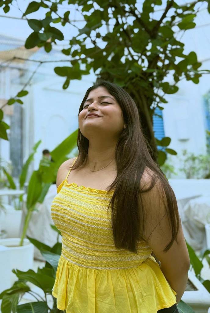 Komal high profile Escort